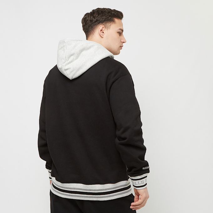Mitchell & Ness NBA Premium Fleece Hoodie Chicago Bulls czarny 28507 2