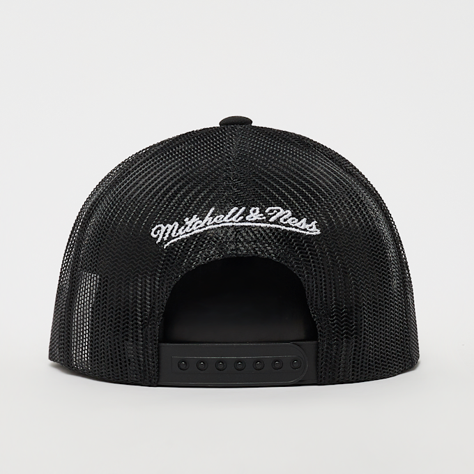 Mitchell & Ness Recharge Trucker NBA Chicago Bulls zwart 28619 2
