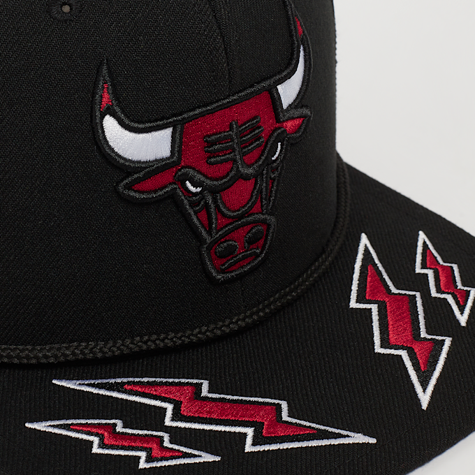 Mitchell & Ness Recharge Trucker NBA Chicago Bulls zwart 28619 4