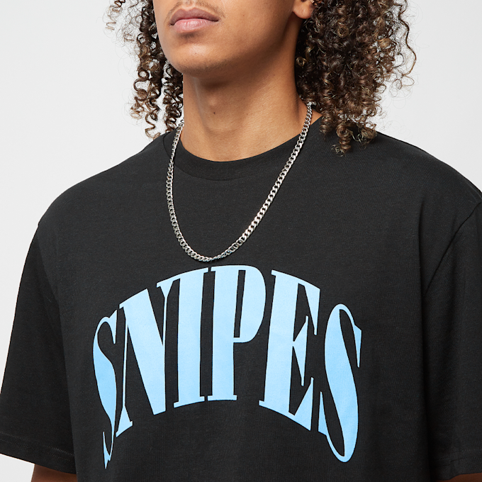 SNIPES Serif Logo Tee negro 29025 3