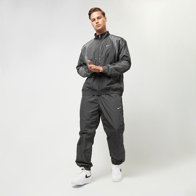 Nike Nocta M NRG CS TRK PANT WVN anthracite/iron grey/wolf grey preto 29178 9