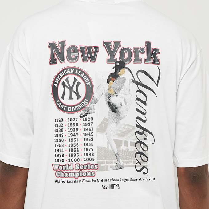 New Era MLB Player Graphic Oversized Tee New York Yankees blanc 29373 6