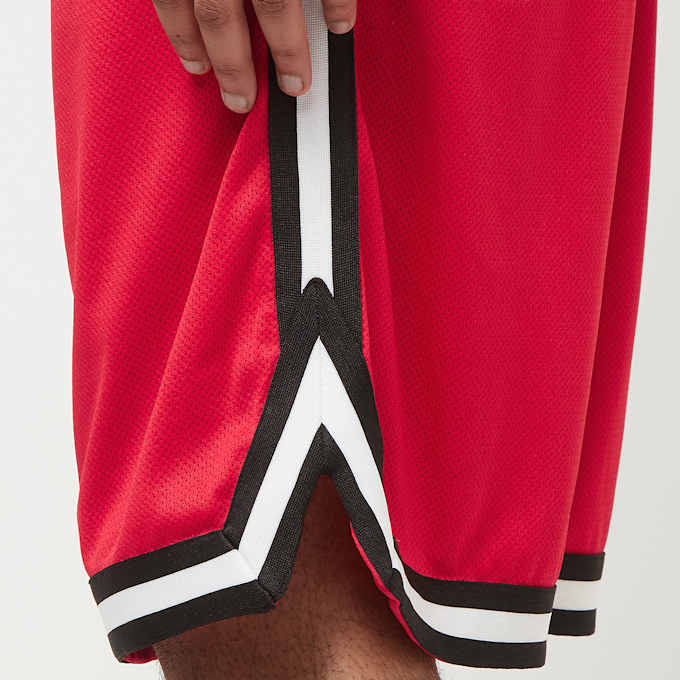 Urban Classics Stripes Mesh Shorts rot 30569 4