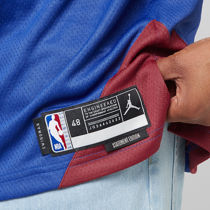 Nike   Nikola Jokic Denver Nuggets Statement Edition Dri-FIT NBA Swingman Trikot blau 30650 4