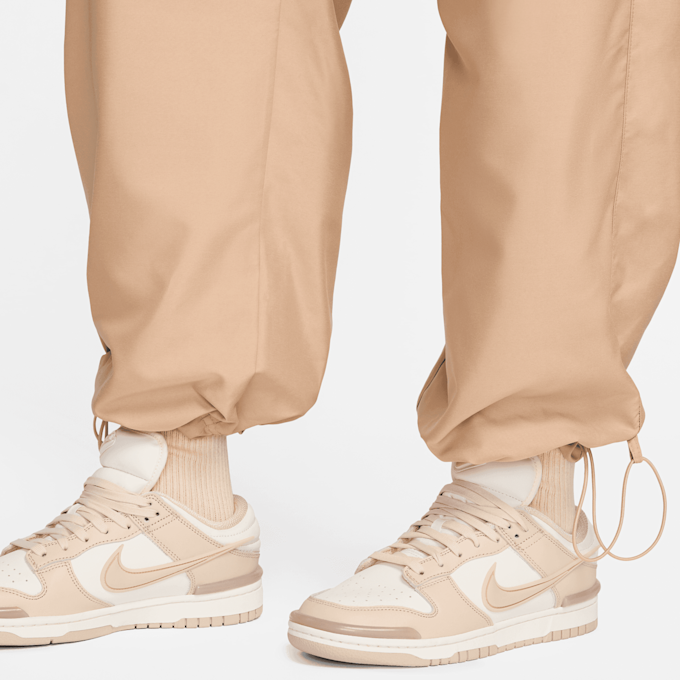 Nike Sportswear Trend Cargo Woven beż 30750 7