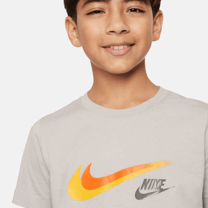 Nike Sportswear Shortsleeve Tee beige 30813 3