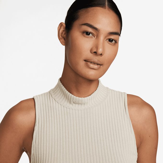 Nike Sportswear Chill Knit Rib Crop Tanktop bege 30910 3