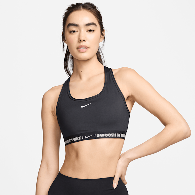 Nike Swoosh Medium Support Padded Sports Bra preto 30917 1