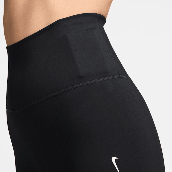 Nike One Dri-FIT High Rise Shorts negro 30934 3