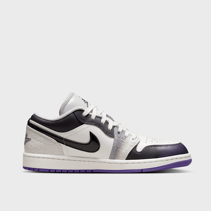 Jordan WMNS Air Jordan 1 Low SE siva 31134 2