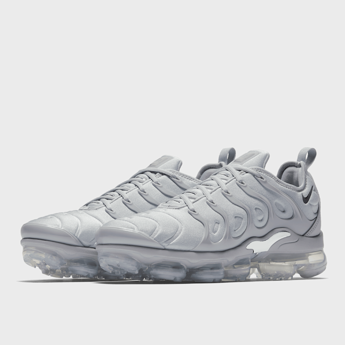 Nike Air VaporMax Plus biały 31176 4