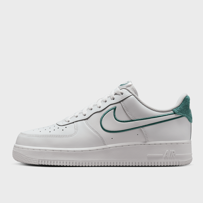 Nike   Air Force 1 '07 LV8 bianco 31218 1