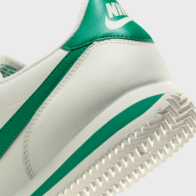 Nike Cortez bege 31221 8