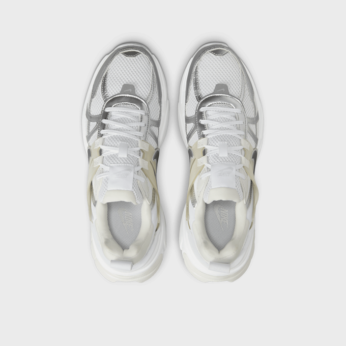 Nike   WMNS V2K Run biały 31301 6