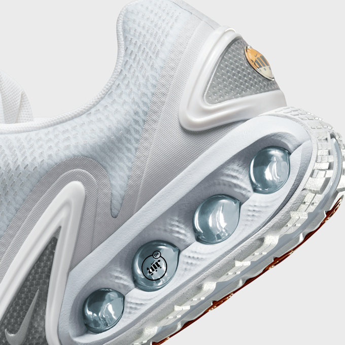 Nike WMNS Air Max Dn blanco 31309 8