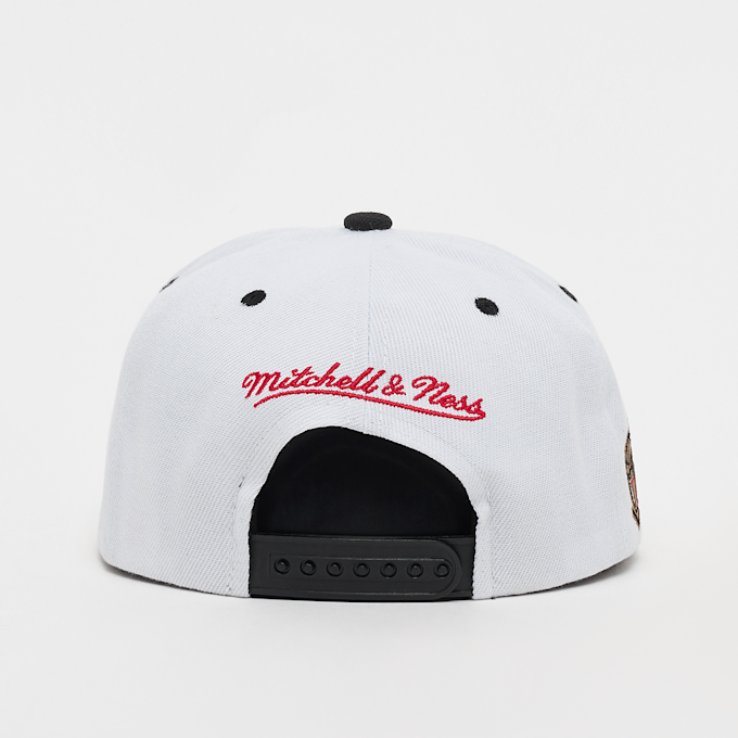 Mitchell & Ness Champ Series Snapback NBA Chicago Bulls blanc 31425 3