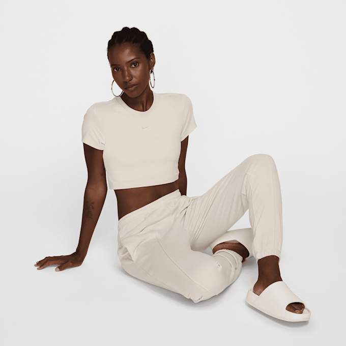 Nike Sportswear Chill Knit Crop beż 32750 4