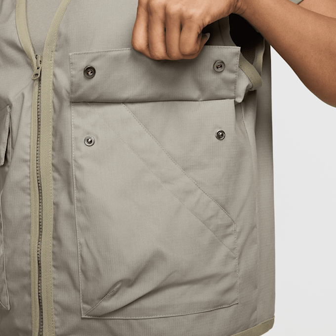 Nike Sportswear Essential Woven Loose Cargo Vest grijs 29471 7