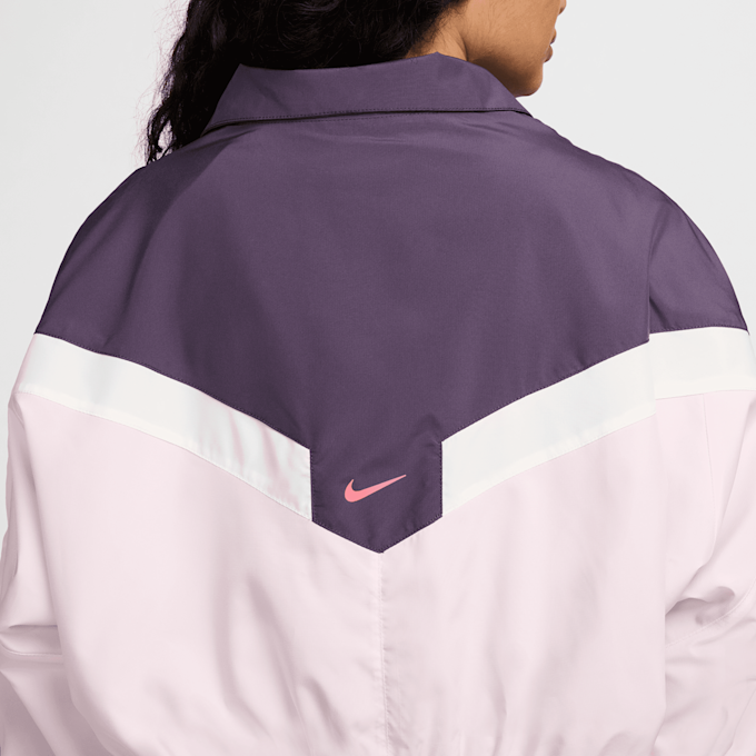 Nike Sportswear Woven Jacket violeta 29503 7
