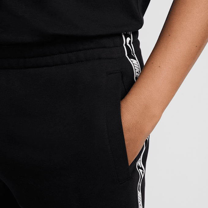 Nike Sportswear Repeat French Terry Shorts noir 29595 4