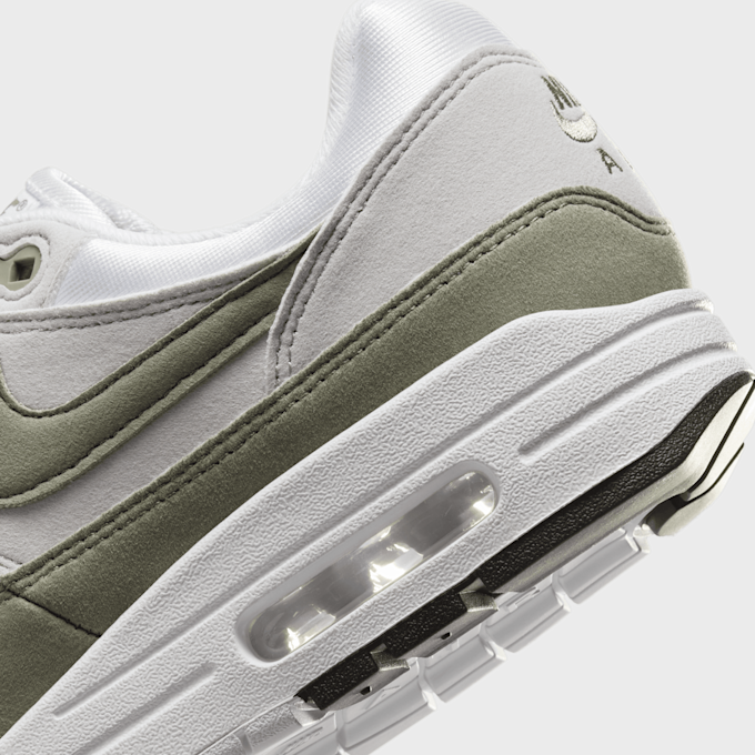 Nike WMNS Air Max 1 grau 29761 8