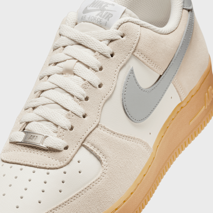 Nike Air Force 1 ´07 LV8 bege 29785 7