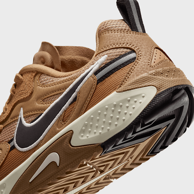 Nike WMNS JAM Electric smeđa 29829 7