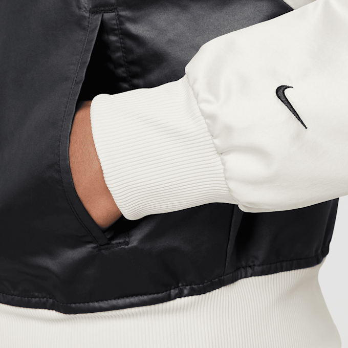 Nike Sportswear Varsity Jacke GX Star schwarz 29868 4