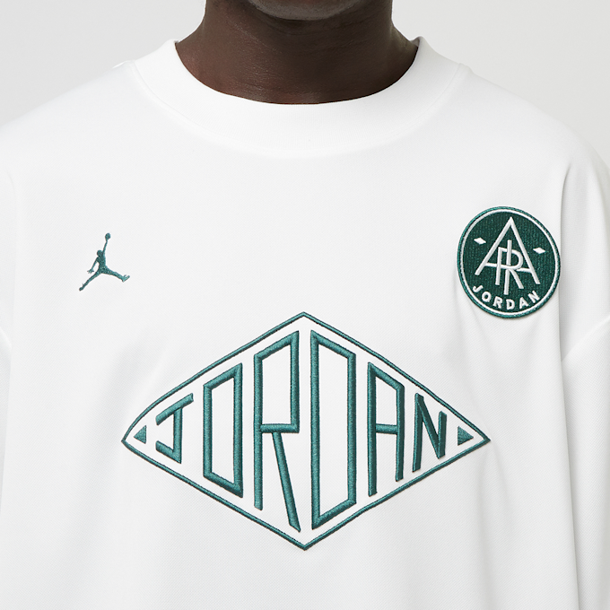 Jordan Essential Statement GFX Short sleeve Top blanco 29909 3