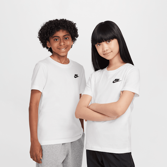 Nike   Sportswear Tee biały 29971 1