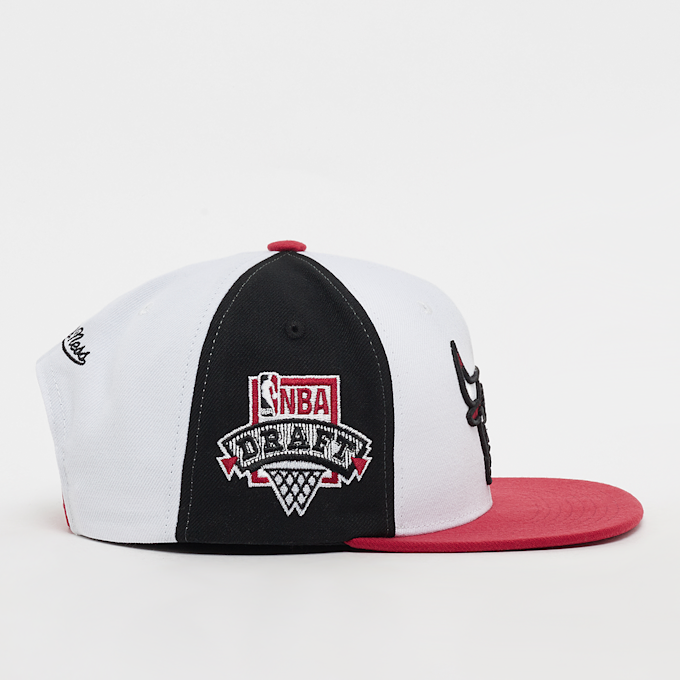 Mitchell & Ness Snapback Core NBA Chicago Bulls višebojno 30108 2
