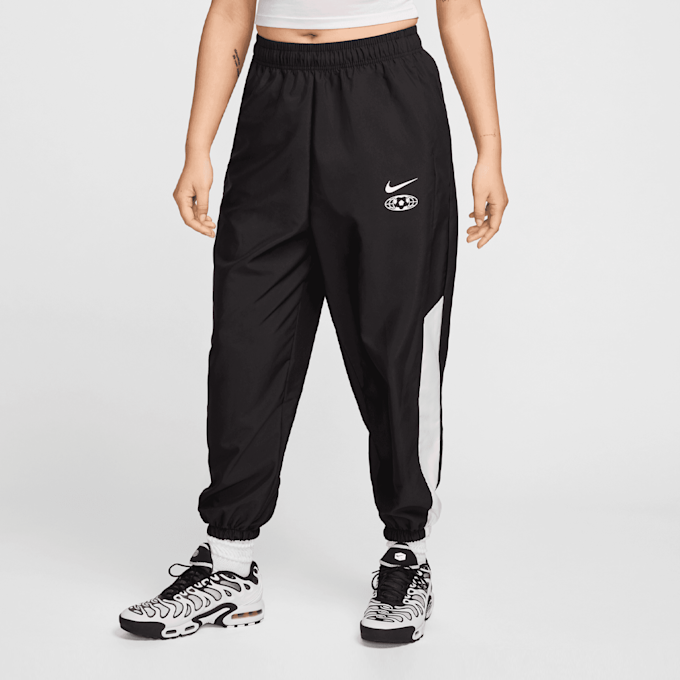 Nike Sportswear Woven Jogger schwarz 32815 1