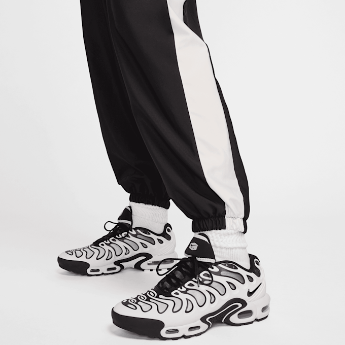 Nike Sportswear Woven Jogger noir 32815 5