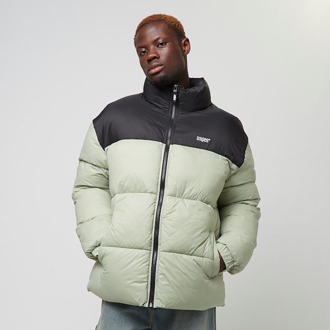SNIPES Small Logo Essential Puffer Jacket verde 33014 1