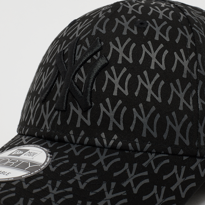 New Era 9Forty Team Monogram MLB New York Yankees czarny 33186 4