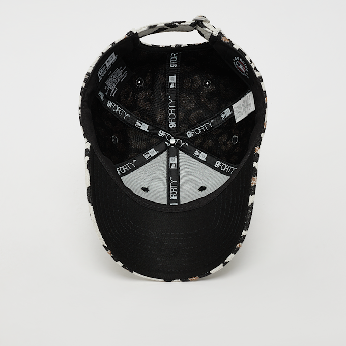 New Era 9Twenty Female Leopard MLB New York Yankees black/black wielokolorowy 33194 3