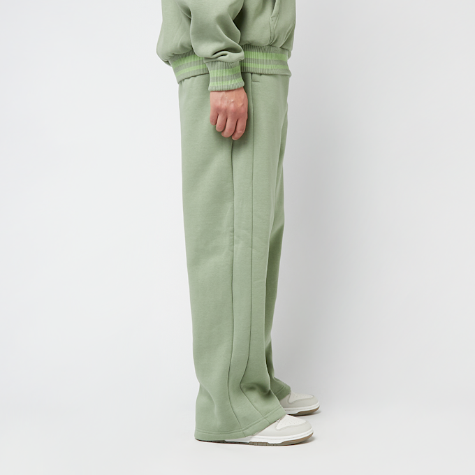 Karl Kani Ellipse Straight Leg Sweatpants vert 45143 4