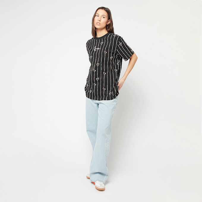 Karl Kani Signature Heart Pinstripe Oversized Tee preto 45103 4