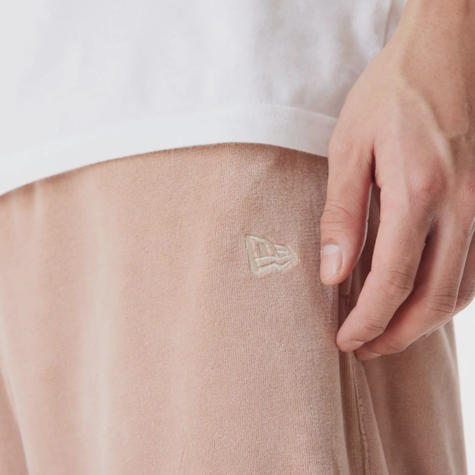 New Era LA Lakers NBA Lifestyle Velours Trackpants beige 44372 4