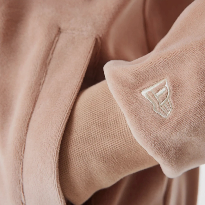 New Era LA Lakers NBA Lifestyle Velours Trackjacket bež 47021 4