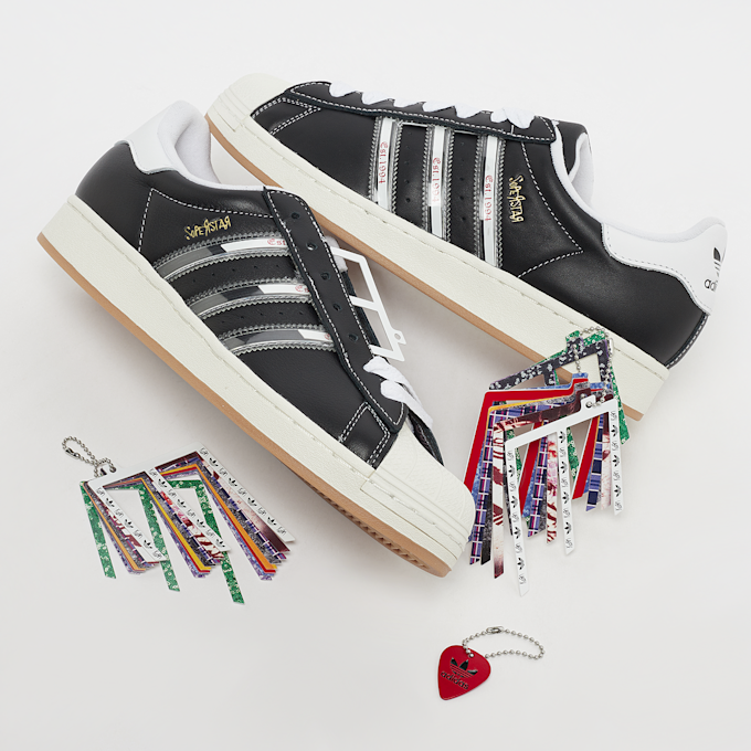 adidas Originals Superstar Korn core black/transl/better scarlet crna 39794 7