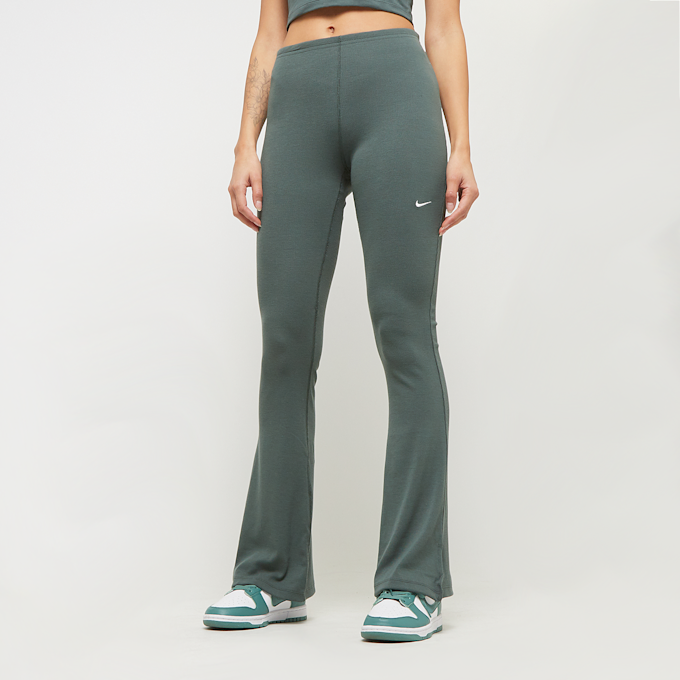 Nike Sportswear Chill Knit Mini-Rib Flared Leggings zielony 41816 1