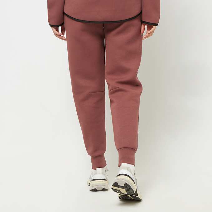 Nike Sportswear Tech Fleece Mid-Rise Jogger czerwony 45659 2