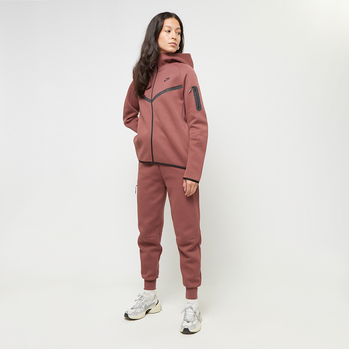 Nike Sportswear Tech Fleece Mid-Rise Jogger czerwony 45659 5