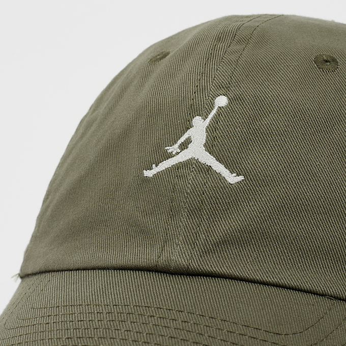Jordan U J CLUB CAP US CB WSH JM medium olive/sail zelena 41980 4