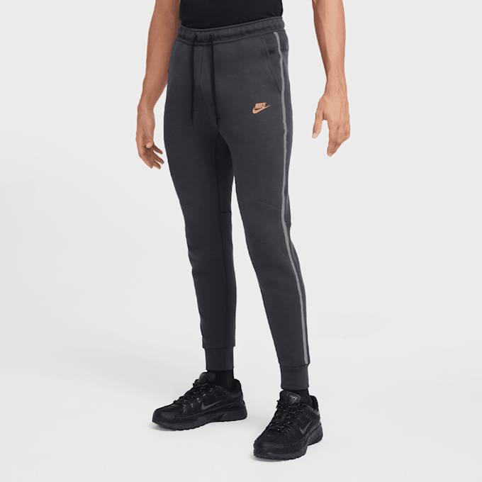 Nike Tech Fleece+ Jogger szary 40317 1
