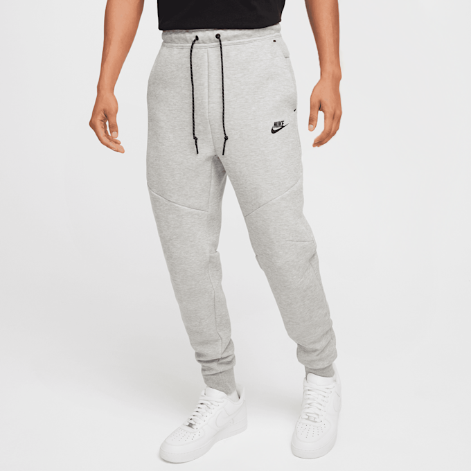 Nike   Tech Fleece Jogger grau 44379 1