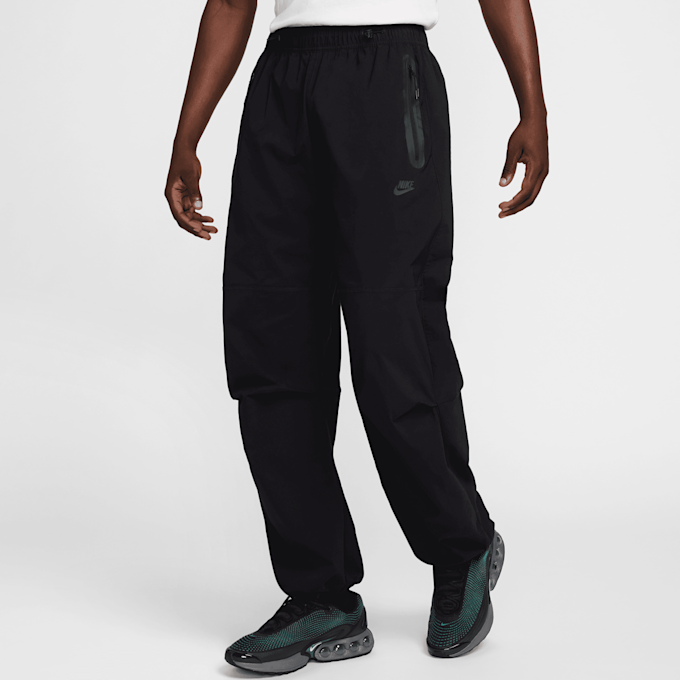 Nike Tech Woven Pants noir 40313 1