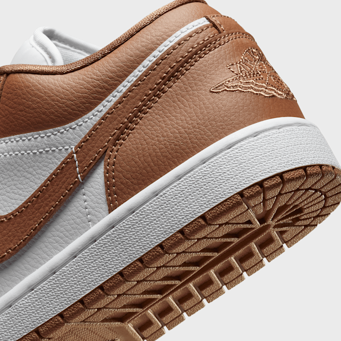 Jordan WMNS Air Jordan 1 Low marrone 43557 7