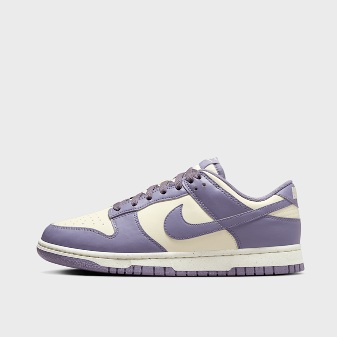 Nike   WMNS Dunk Low fioletowy 40208 1